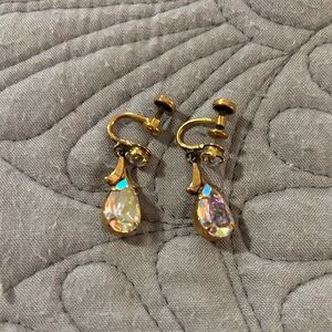 Elegant Gold and Crystal Drop Earrings